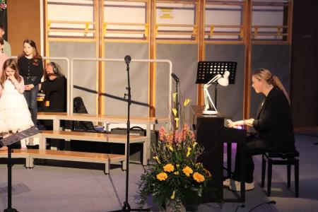 Območna revija otroških in mladinskih pevskih zborov občin Kamnik in Komenda (13)